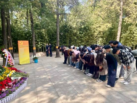 https://mmbiz.qpic.cn/mmbiz_jpg/LnA5mK3utnR7tR2CGrJCmsELgylm8ZCQcJwRcHSAMgk0gKjP3xjdB3BNfxpicD4YefaKBqPibdDbNbD80DQ8HcOA/640?wx_fmt=jpeg&from=appmsg